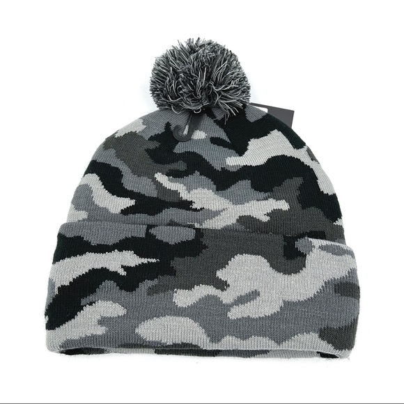 NBA Ultra Game Chicago Bulls Salute to Service Camouflage Winter Knit Cap Beanie - Picture 4 of 7